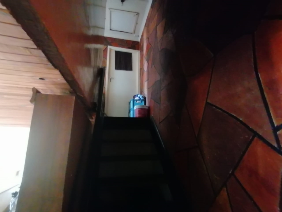  Bedroom Property for Sale in Eastridge Western Cape